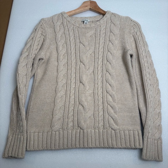 L.L. Bean Cream Cable Knit Crew Neck Sweater - Picture 4 of 11